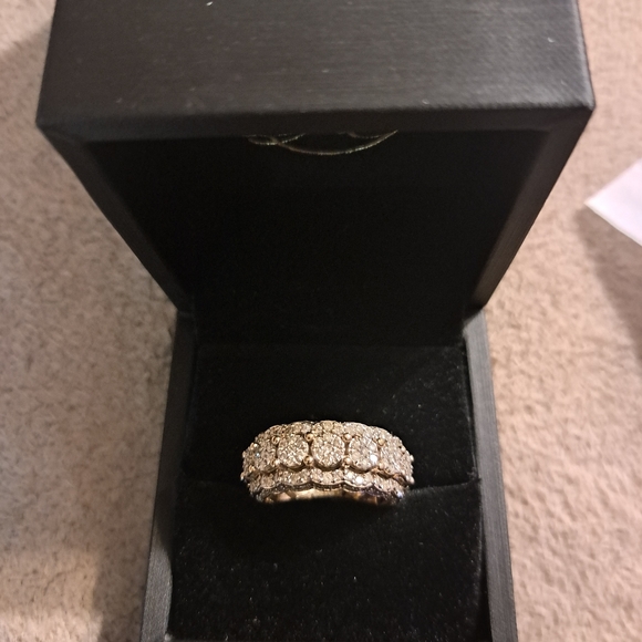 Diamond Ring - Picture 3 of 6
